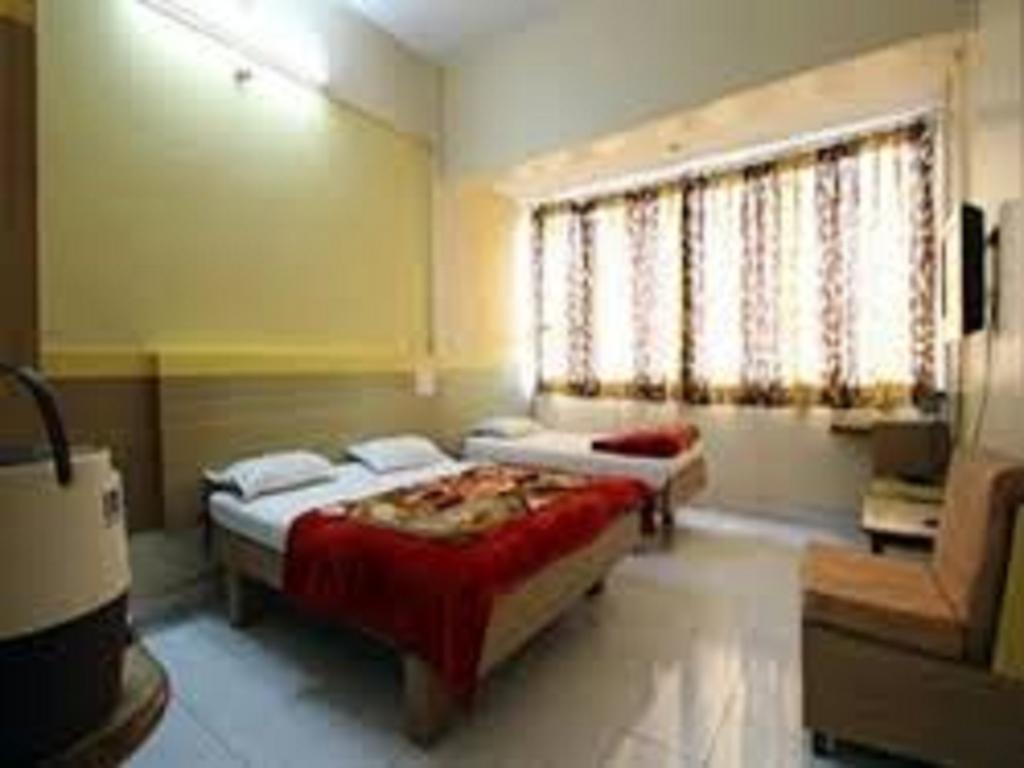 Hotel Tourist International Pune Eksteriør billede